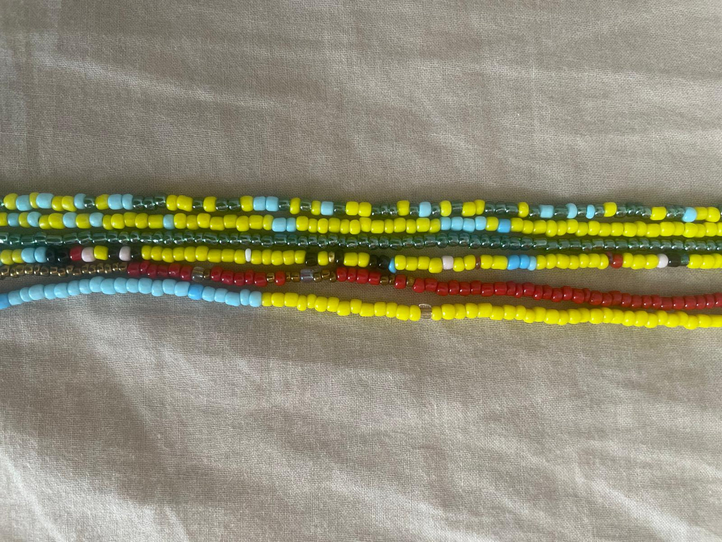 4 Fils Baya, des perles fines et sensuelles pour orner vos reins